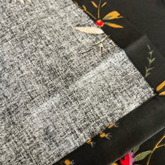 Williams Sonoma Black floral napkin set of 4 NWOT - Picture 11 of 12